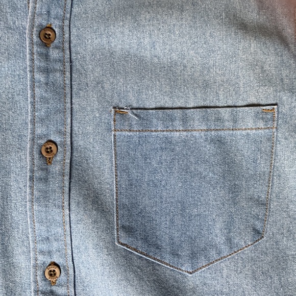 Banks Long Sleeve Jean Button Up with Pocket (Men's Small) - Picture 4 of 6